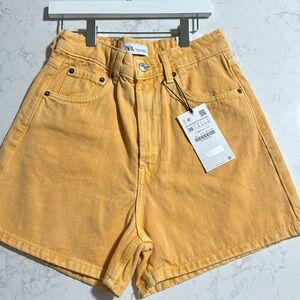 Zara jean shorts Size 4 USA
